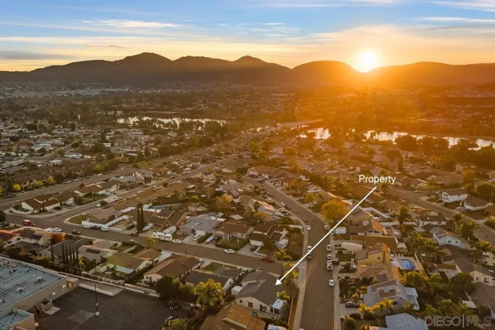 9669 Derald Road, Santee, California 92071