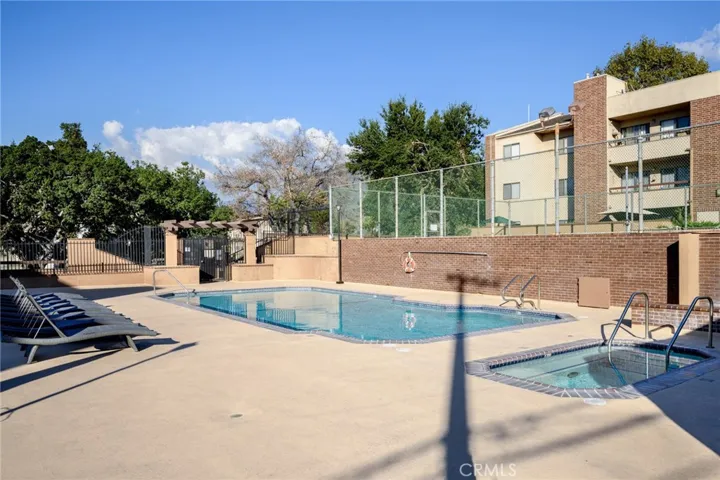 460 Oak Street Unit 308, Glendale, California 91204