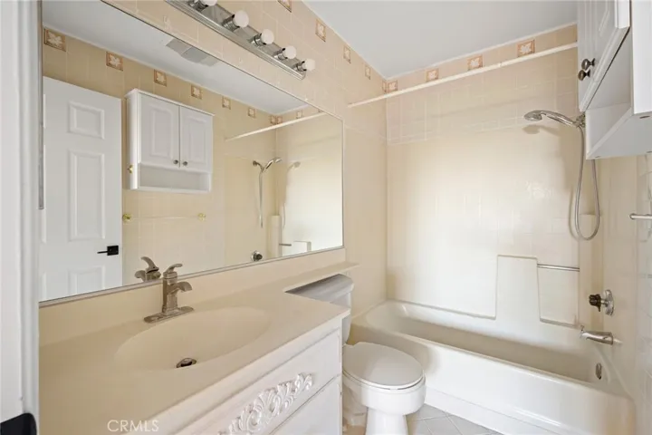 460 Oak Street Unit 308, Glendale, California 91204