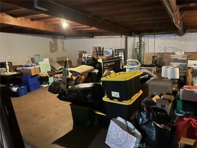 2661 Junipero Avenue, Signal Hill, California 90755