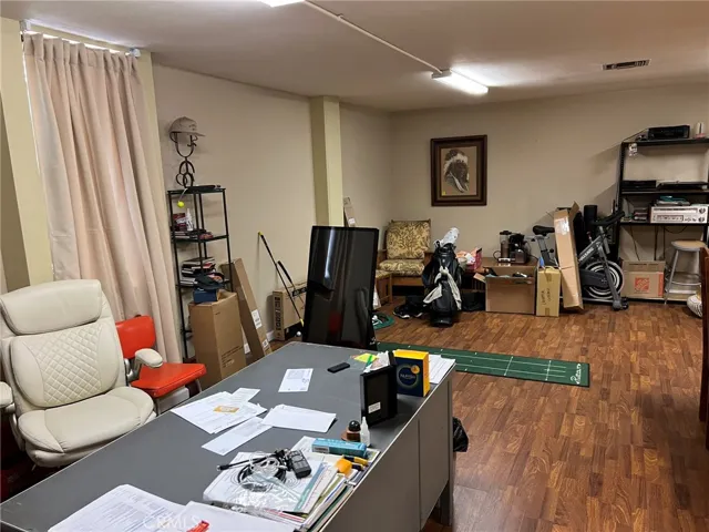 2661 Junipero Avenue, Signal Hill, California 90755