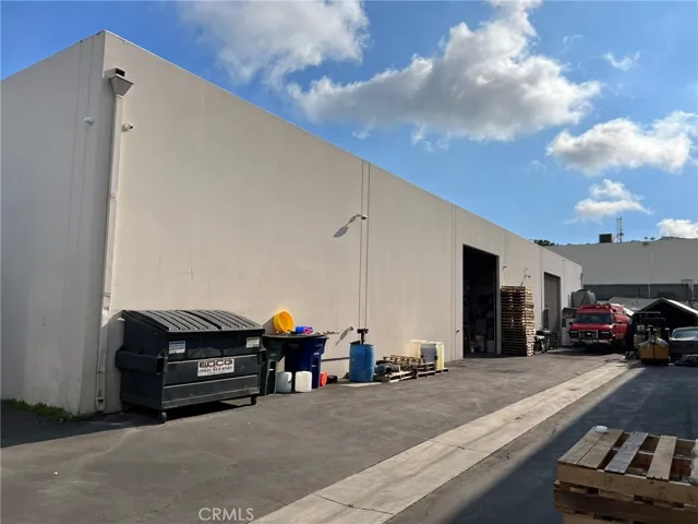 2661 Junipero Avenue, Signal Hill, California 90755