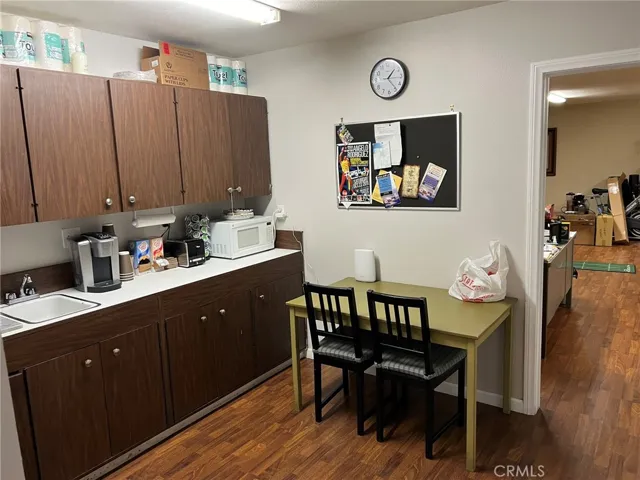 2661 Junipero Avenue, Signal Hill, California 90755