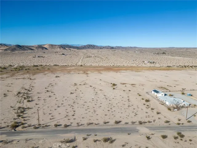3530 Indian Cove Road, 29 Palms, California 92277