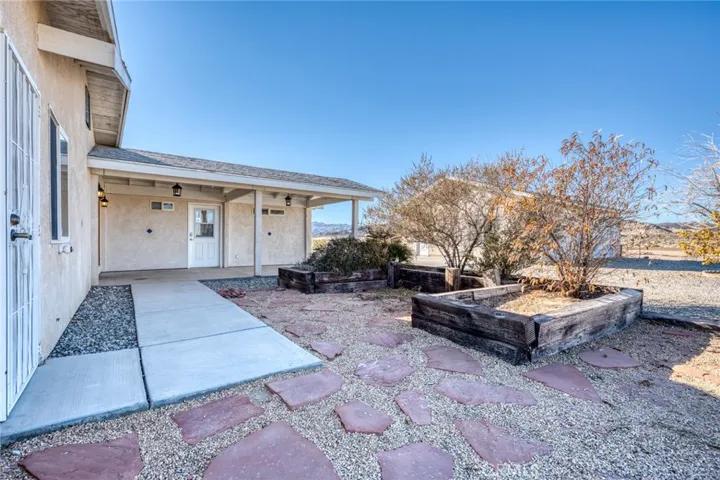 3530 Indian Cove Road, 29 Palms, California 92277