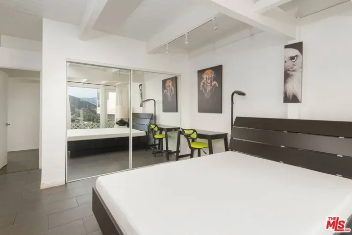 7141 Pacific View Drive, Los Angeles, California 90068