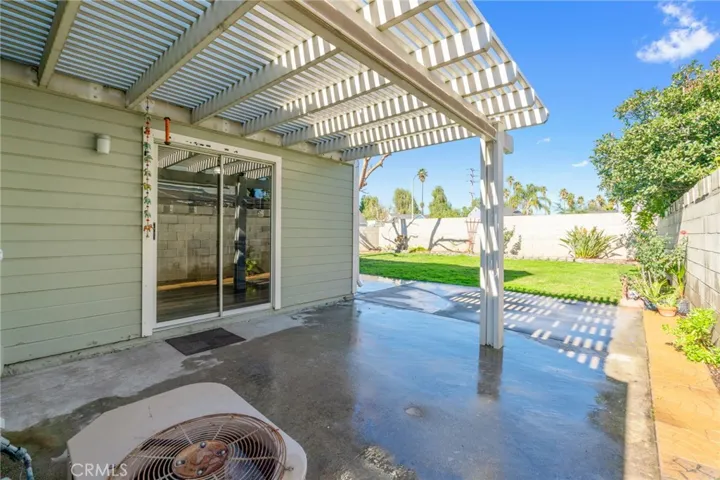 1799 Cottonwood Drive, Colton, California 92324