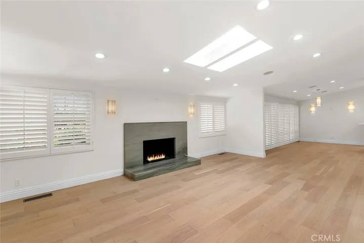 412 Vista Flora, Newport Beach, California 92660