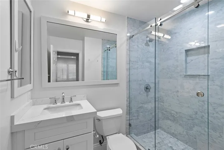 412 Vista Flora, Newport Beach, California 92660