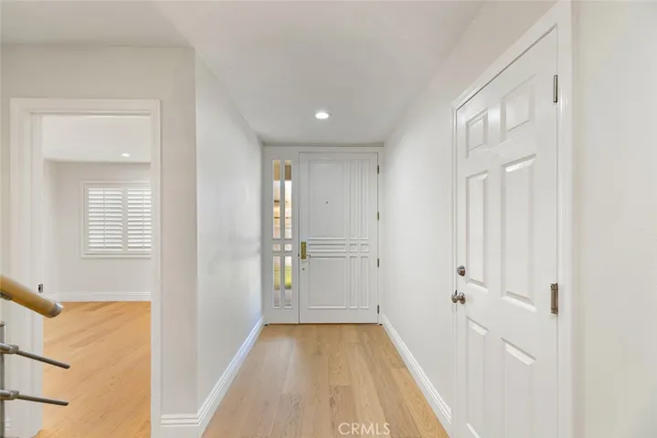 412 Vista Flora, Newport Beach, California 92660