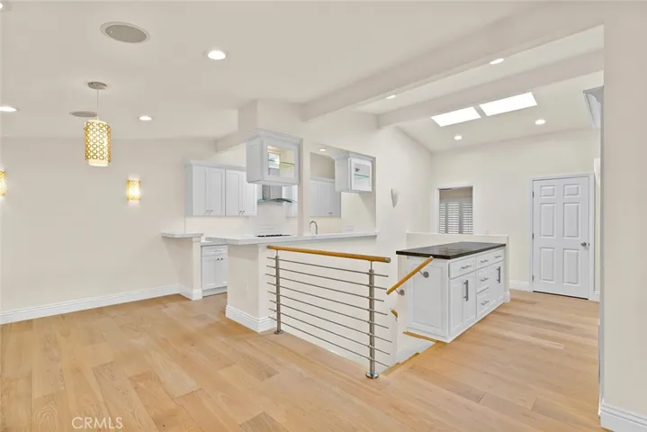412 Vista Flora, Newport Beach, California 92660