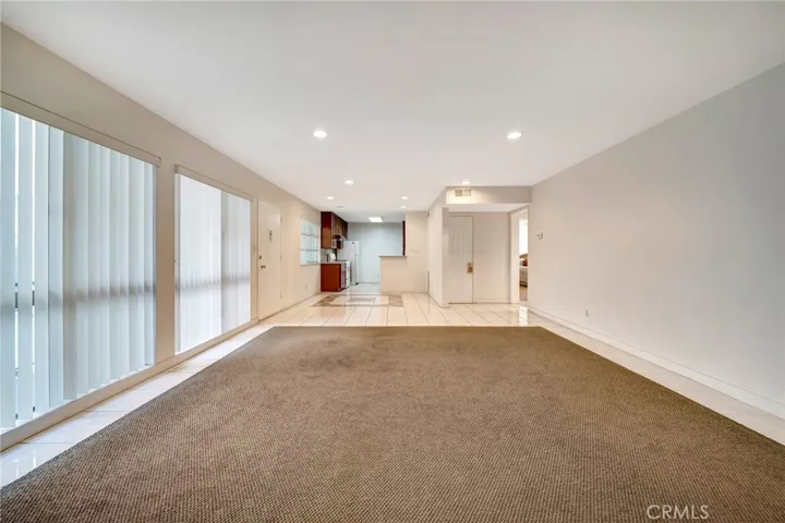 5315 Zelzah Avenue 6, Encino, California 91316