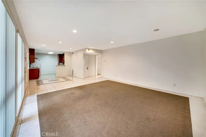 5315 Zelzah Avenue 6, Encino, California 91316