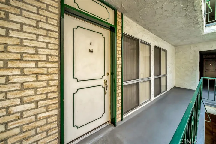 5315 Zelzah Avenue 6, Encino, California 91316