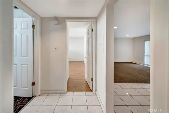 5315 Zelzah Avenue 6, Encino, California 91316