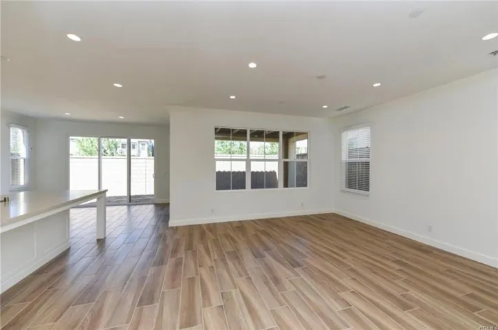 121 Mistletoe, Irvine, California 92620