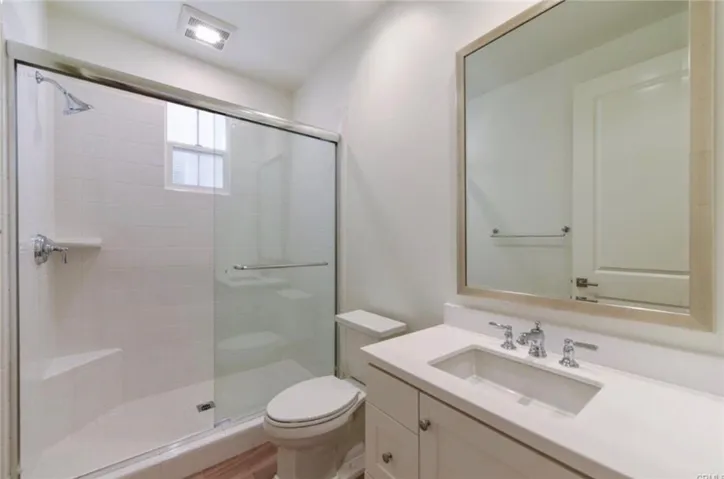 121 Mistletoe, Irvine, California 92620