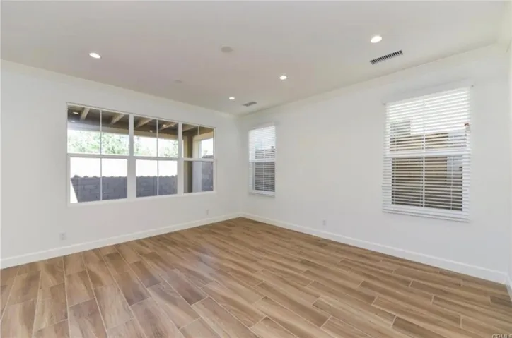 121 Mistletoe, Irvine, California 92620