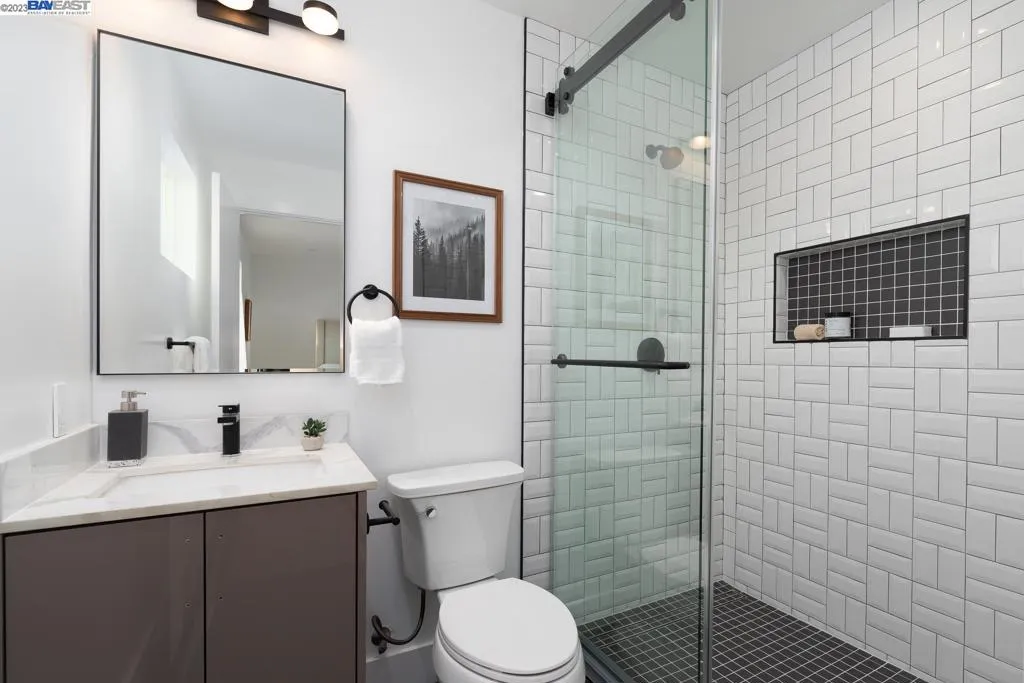 4822 Gordon St, Oakland, California 94601 home-pic-30