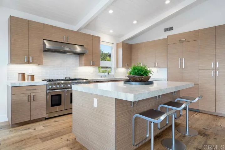 1540 Caudor Street, Encinitas, California 92024