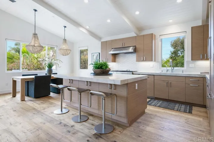 1540 Caudor Street, Encinitas, California 92024