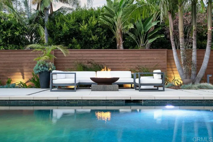 1540 Caudor Street, Encinitas, California 92024