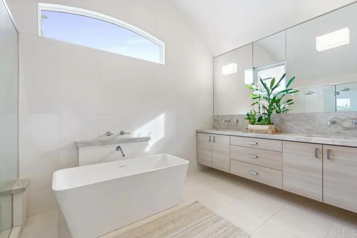 1540 Caudor Street, Encinitas, California 92024