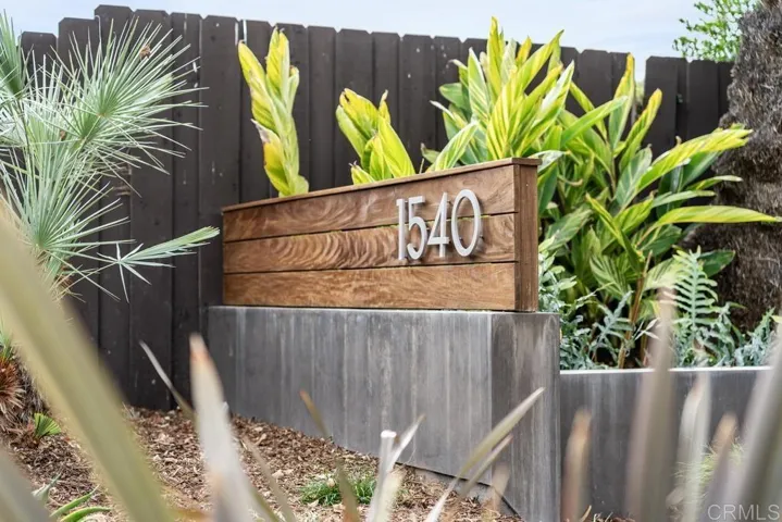 1540 Caudor Street, Encinitas, California 92024
