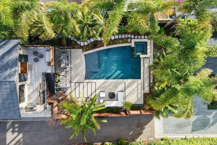1540 Caudor Street, Encinitas, California 92024