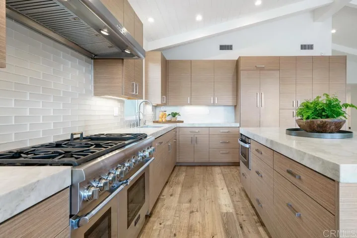 1540 Caudor Street, Encinitas, California 92024