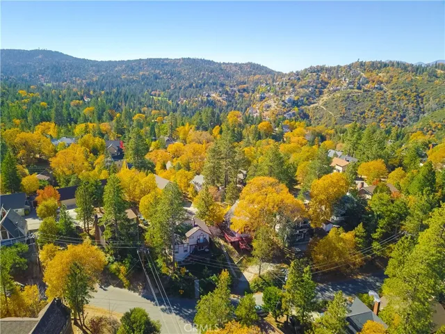 1126 Aleutian Drive, Lake Arrowhead, California 92352