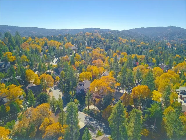 1126 Aleutian Drive, Lake Arrowhead, California 92352