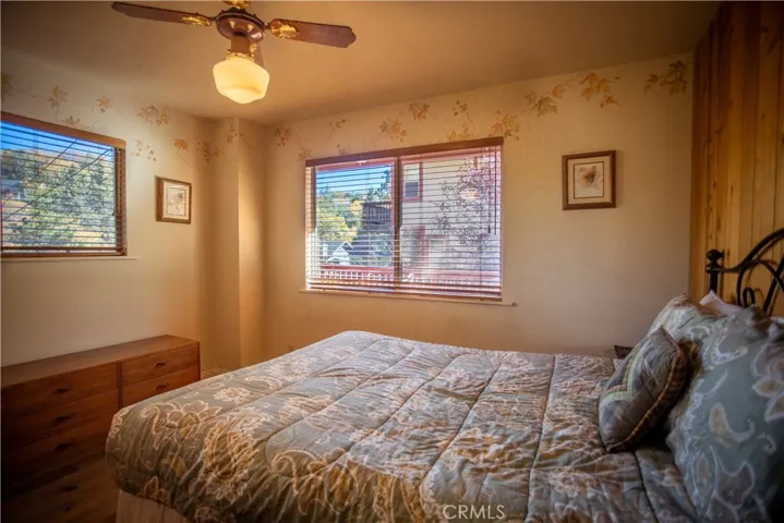 1126 Aleutian Drive, Lake Arrowhead, California 92352