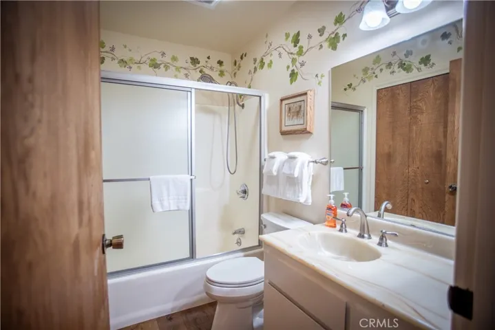 1126 Aleutian Drive, Lake Arrowhead, California 92352