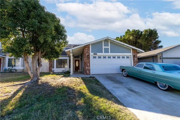 14935 Long View Drive, Fontana, California 92337