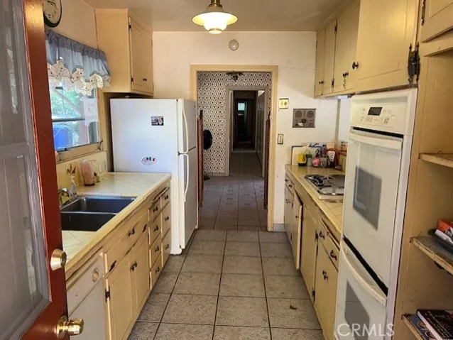 80 Narcissa Drive, Rancho Palos Verdes, California 90275