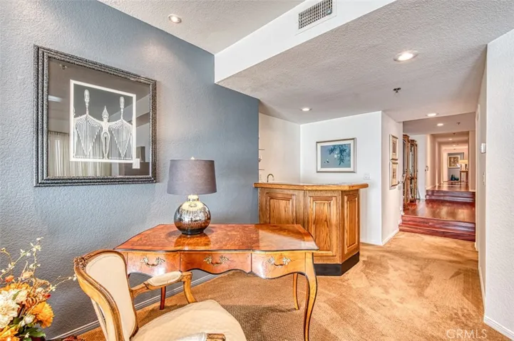 1230 E Ocean Boulevard 504, Long Beach, California 90802