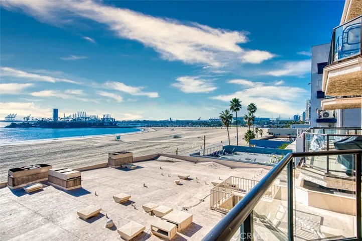 1230 E Ocean Boulevard 504, Long Beach, California 90802