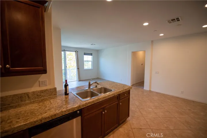 210 Silk Tree, Irvine, California 92606