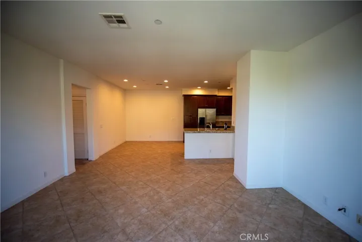 210 Silk Tree, Irvine, California 92606