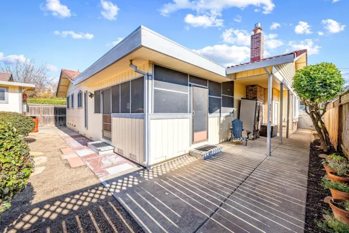 18979 Robinson Road, Sonoma, California 95476