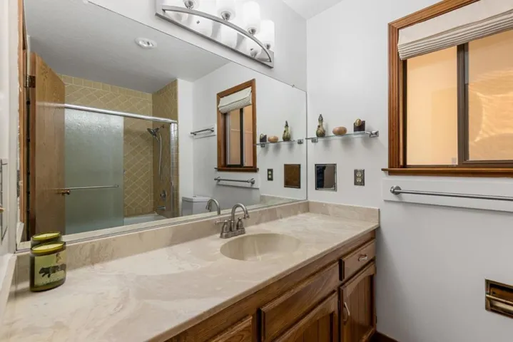 18979 Robinson Road, Sonoma, California 95476