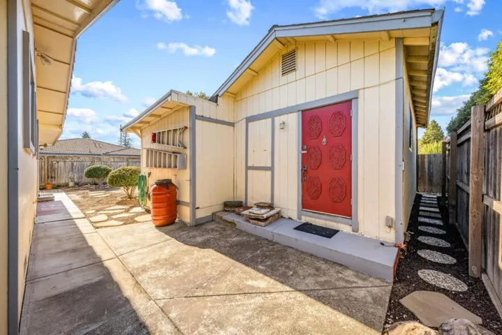 18979 Robinson Road, Sonoma, California 95476