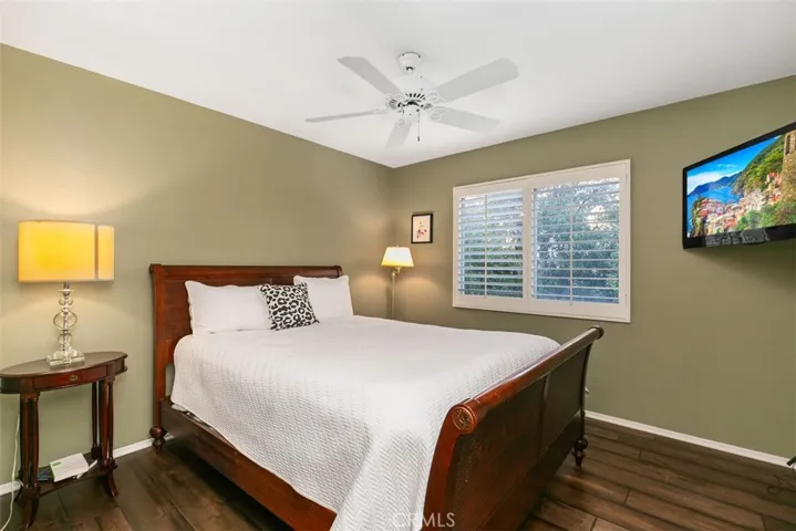upper level - secondary bedroom