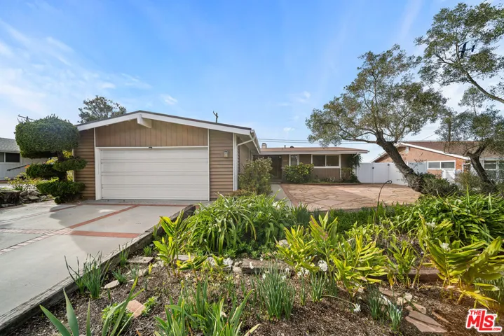 27041 Whitestone Road, Rancho Palos Verdes, California 90275