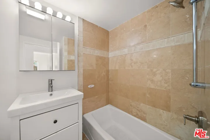 27041 Whitestone Road, Rancho Palos Verdes, California 90275