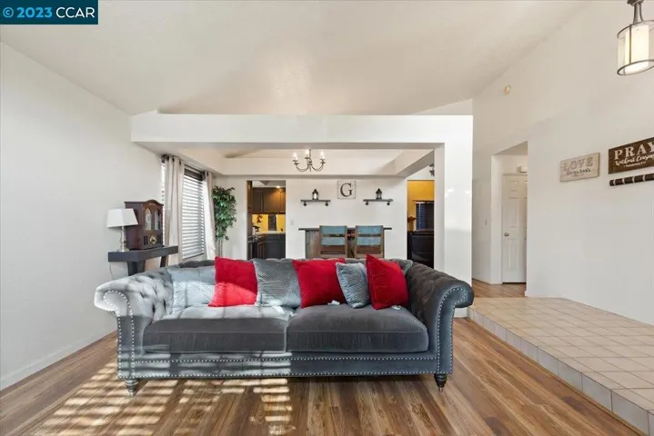 917 Vindel Ln, Modesto, California 95350