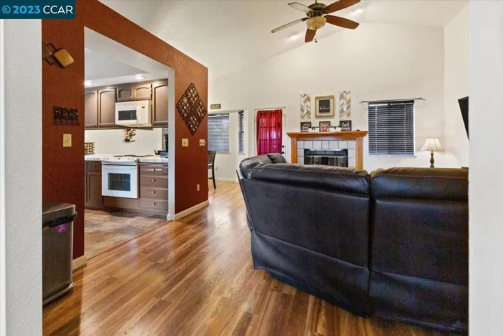 917 Vindel Ln, Modesto, California 95350