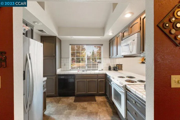 917 Vindel Ln, Modesto, California 95350