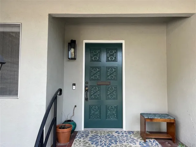 870 Miami Court, Claremont, California 91711